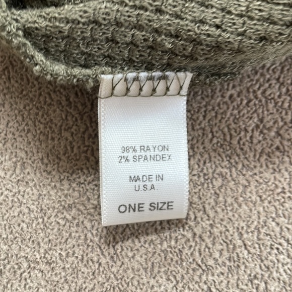 N/P one size army green top - Picture 3 of 3